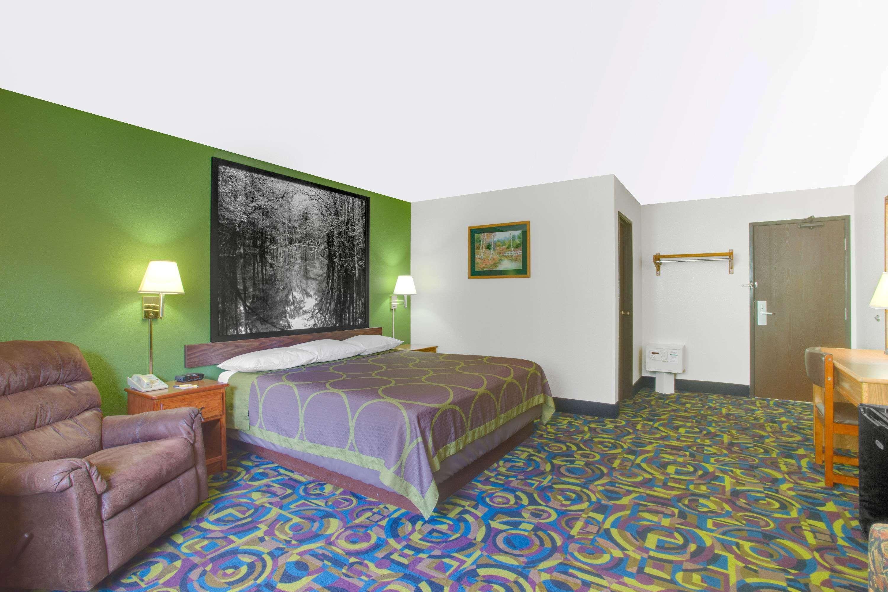 Hotel Super 8 By Wyndham Va *
